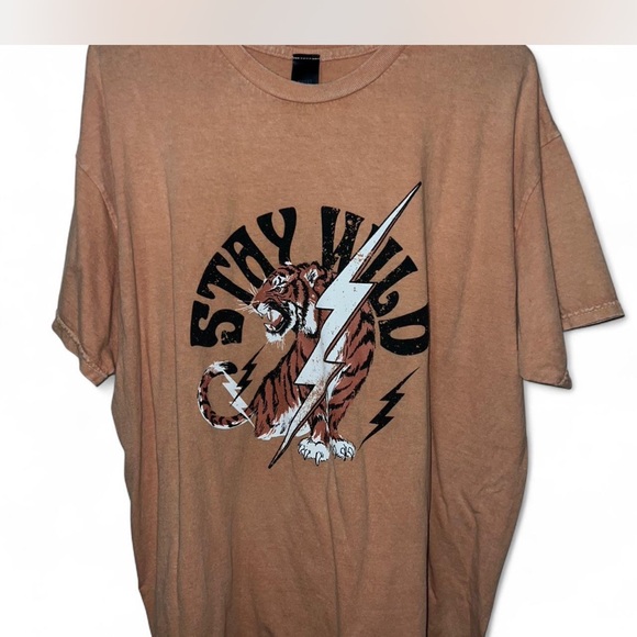 Stay Wild Graphic Tan T-Shirt - Picture 1 of 2